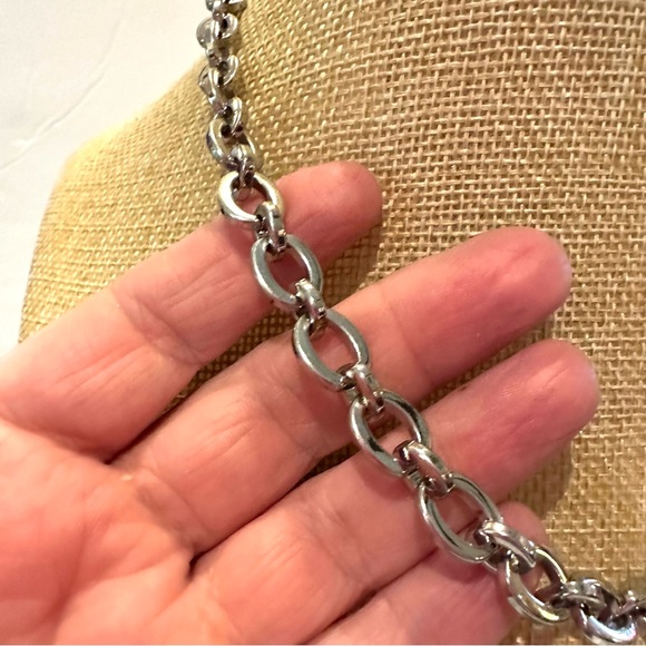 New Lia Sophia Necklace silver chain w/ InfinitME clasp - Picture 5 of 11